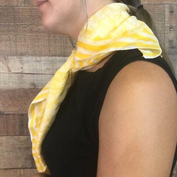 Vintage Yellow & White Scarf - Picture 7 of 7
